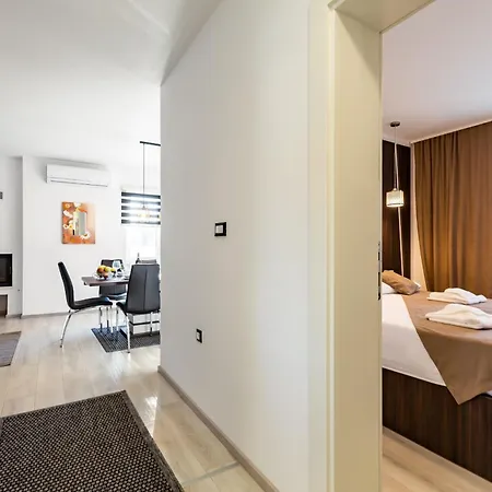 Alba Bianca Near Pula For 6 People With Children Playground And Wellness ヴィラ Šišan