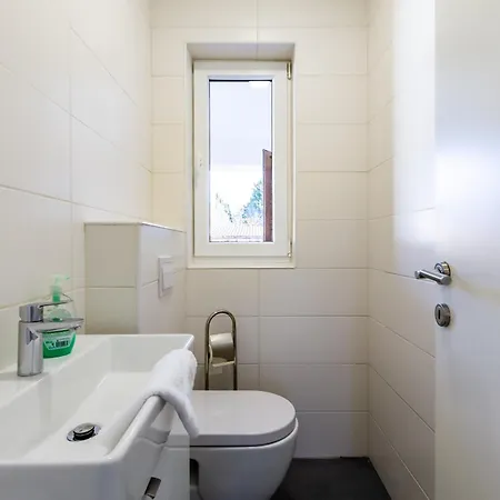 Alba Bianca Near Pula For 6 People With Children Playground And Wellness ヴィラ