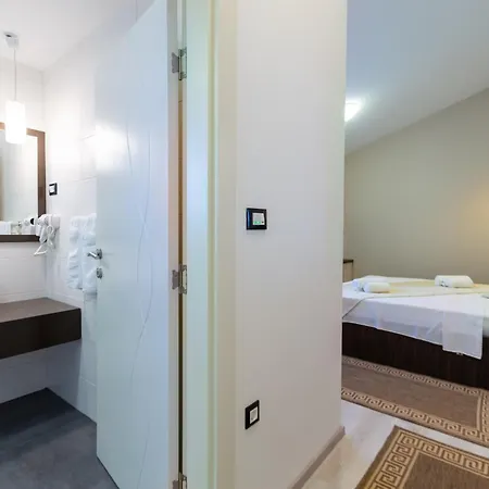 Alba Bianca Near Pula For 6 People With Children Playground And Wellness ヴィラ