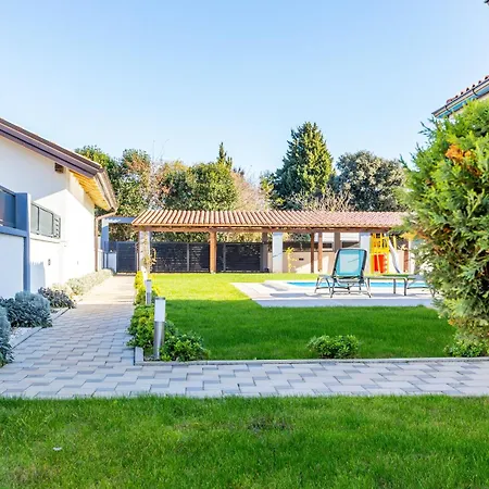 Alba Bianca Near Pula For 6 People With Children Playground And Wellness Villa