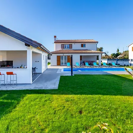 Alba Bianca Near Pula For 6 People With Children Playground And Wellness Sisan